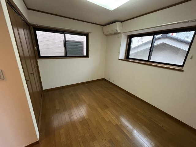 【洋室】 | 辻貸家