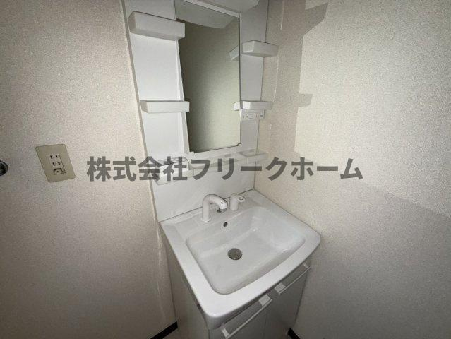 小金井市貫井北町１丁目の賃貸マンションの洗面所