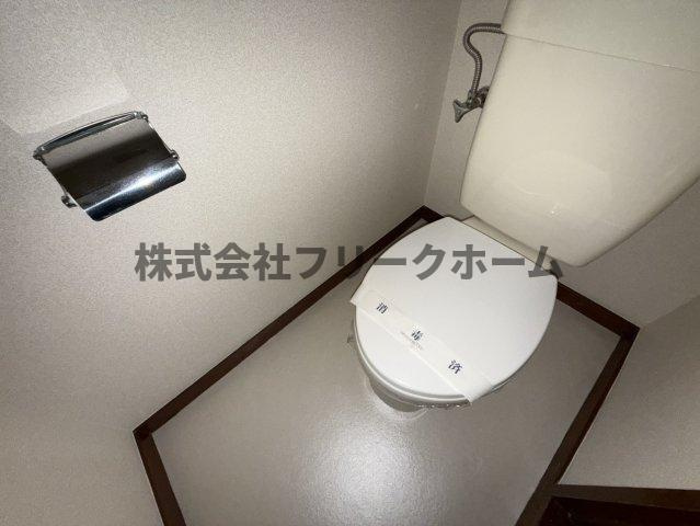 小金井市貫井北町１丁目の賃貸マンションのトイレ