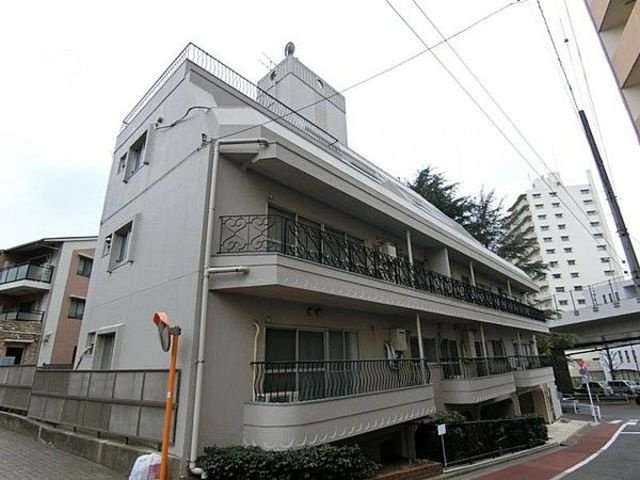 シャンボール目黒の外観