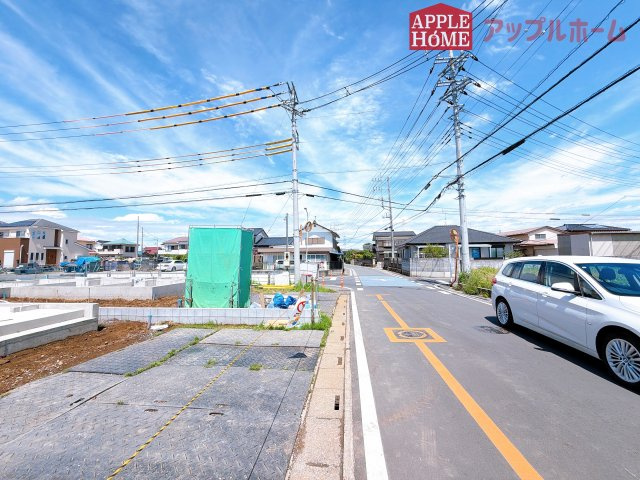 [新築住宅] 坂戸市片柳 4期 の前面道路含む現地写真