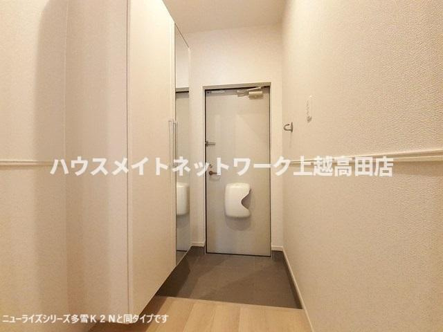 ベル　パトリ　Ｂの玄関|玄関（参考室内写真ニューライズシリーズ多雪K2Nと同タイプ）