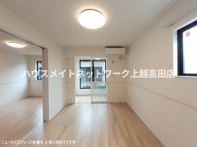 ベル　パトリ　Ｂの居間・リビング|ＬＤＫ（参考室内写真ニューライズシリーズ多雪K2Nと同タイプ）