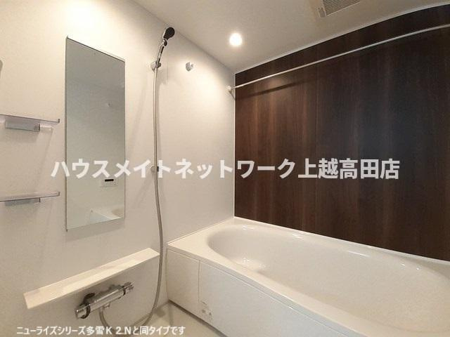 ベル　パトリ　Ｂの浴室|追焚機能付・１坪風呂（参考室内写真ニューライズシリーズ多雪K2Nと同タイプ）
