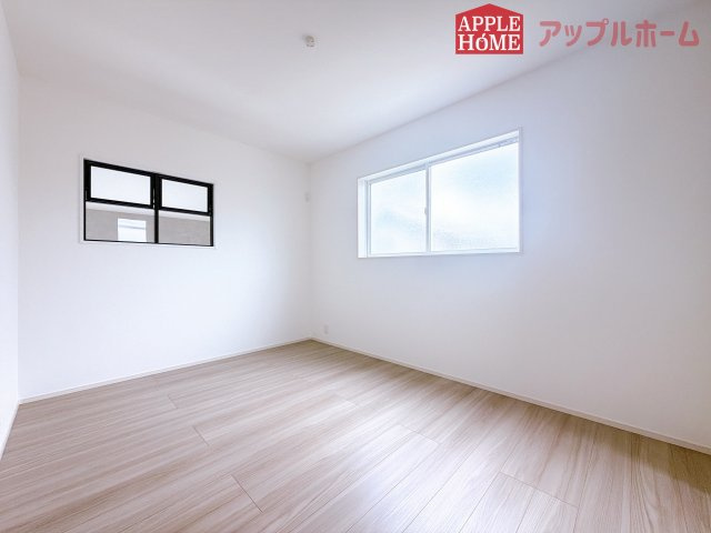 [新築住宅] 坂戸市片柳 4期 全2区画の洋室|２階居室は全室収納あり！たっぷりある収納活用でお部屋もキレイを保てます♪