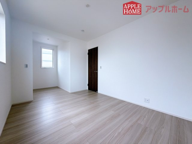 [新築住宅] 坂戸市片柳 4期 全2区画の洋室|２階居室は全室収納あり！たっぷりある収納活用でお部屋もキレイを保てます♪