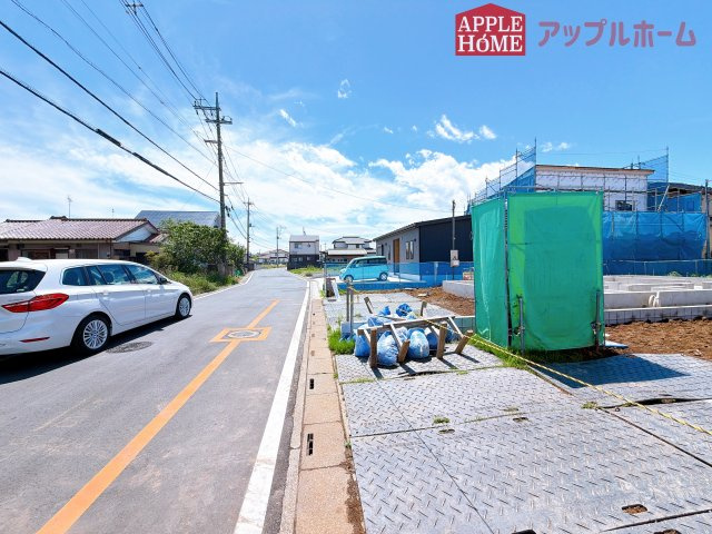 [新築住宅] 坂戸市片柳 4期 の前面道路含む現地写真