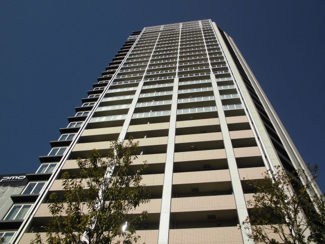 Brillia THE TOWER TOKYO YAESU AVENUEの外観