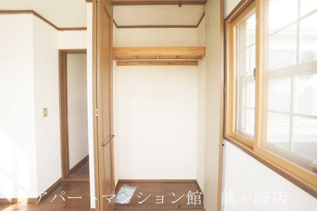 南中島町貸家の収納