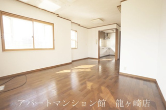 【居間・リビング】 | 南中島町貸家