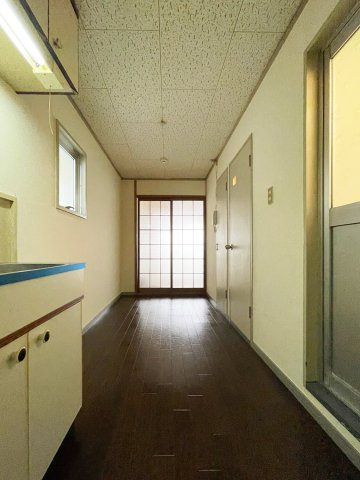 原口コーポのロビー