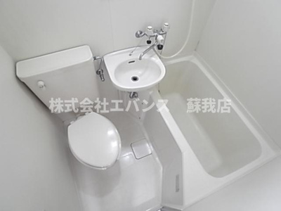 【浴室】 | ロザール東千葉 | コンパクトで使いやすいお風呂です