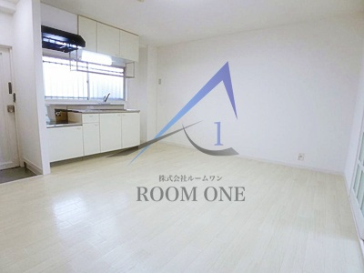 アイビーハイツの居間・リビング|洋室のお部屋です。
