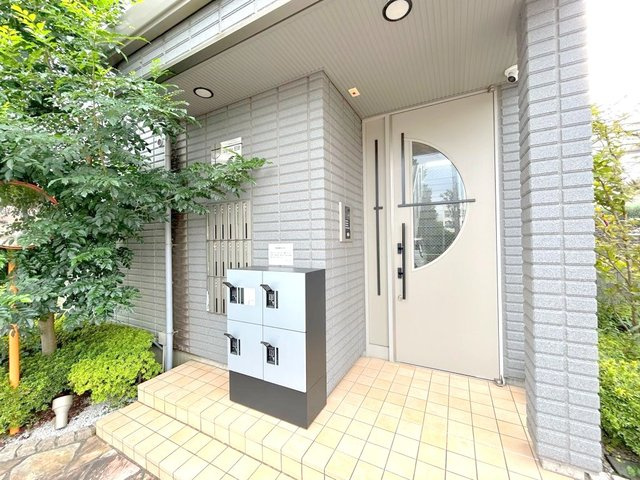 Verde昭島のエントランス