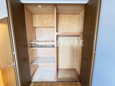 【収納】 | コーポレート中央林間1号棟 | 画像は別部屋のものです。相違がある場合、現況優先となります。