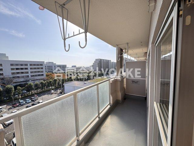 【バルコニー】 | コーポレート中央林間1号棟 | 画像は別部屋のものです。相違がある場合、現況優先となります。