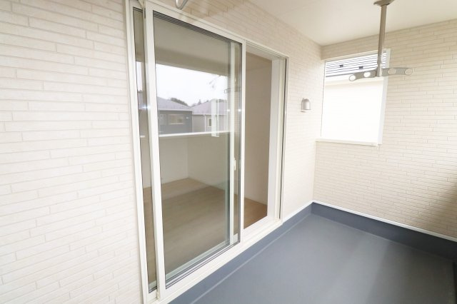 二本松市郭内2丁目　　　　２号棟　　　二本松北小学校、二本松第１中学区の洋室