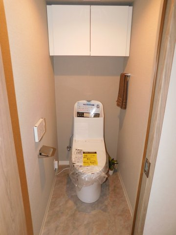 稲沢市国府宮１丁目の中古マンションのトイレ|◇トイレ◇　　トイレ新品交換　収納完備！　（新規リノベーション済）