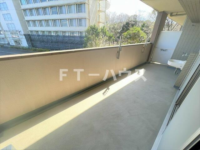 コスモ・ザ・パークス船橋のバルコニー