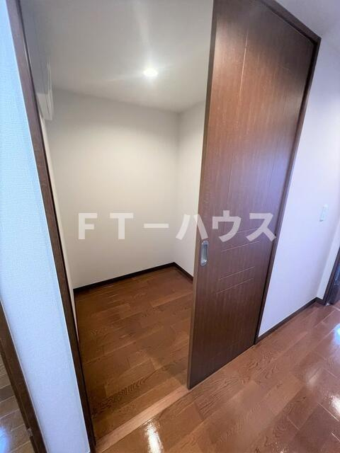 コスモ・ザ・パークス船橋の収納