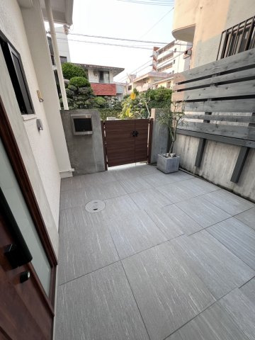 中頭郡北谷町字砂辺の一戸建てのバルコニー