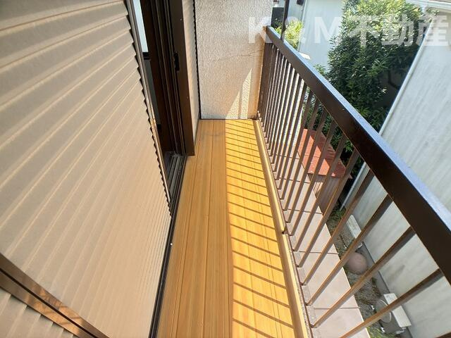 柏市豊住２丁目戸建のバルコニー|外からの目が気にならないバルコニーで洗濯物が干せます