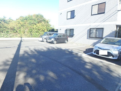 敷地内駐車場（空車確認要）