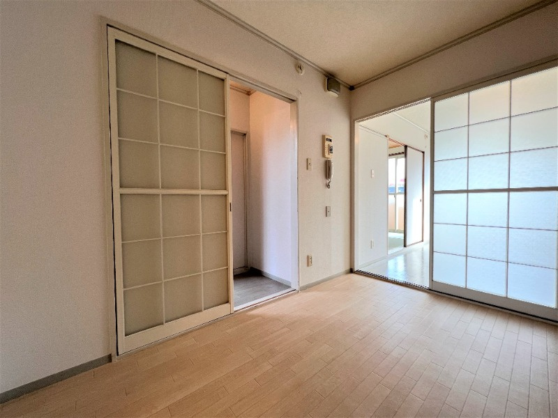 千葉市花見川区作新台２丁目のアパートの居間・リビング|別部屋参照