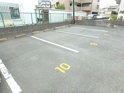敷地内駐車場（要空き確認）