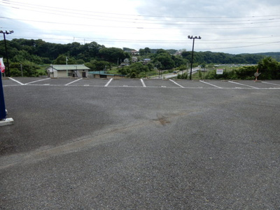 敷地内駐車場（有料・要空き確認）