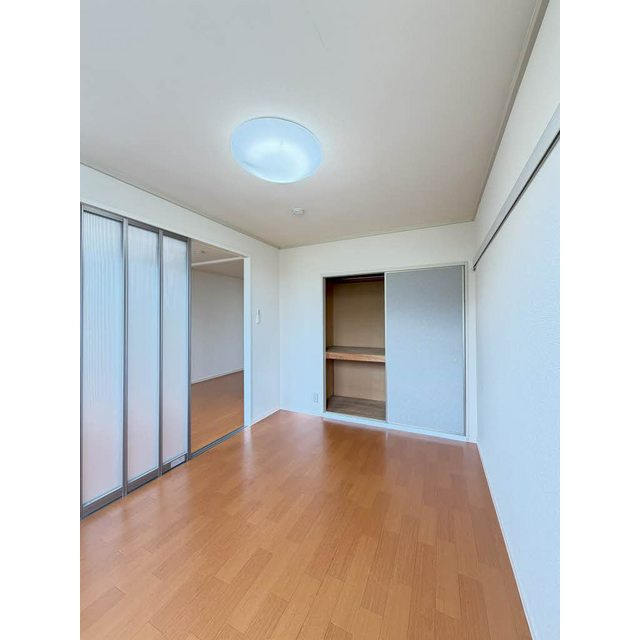 羽島郡笠松町中野のアパートの収納