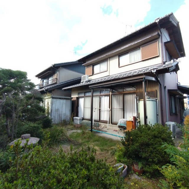 岐阜市粟野東３丁目の一戸建て