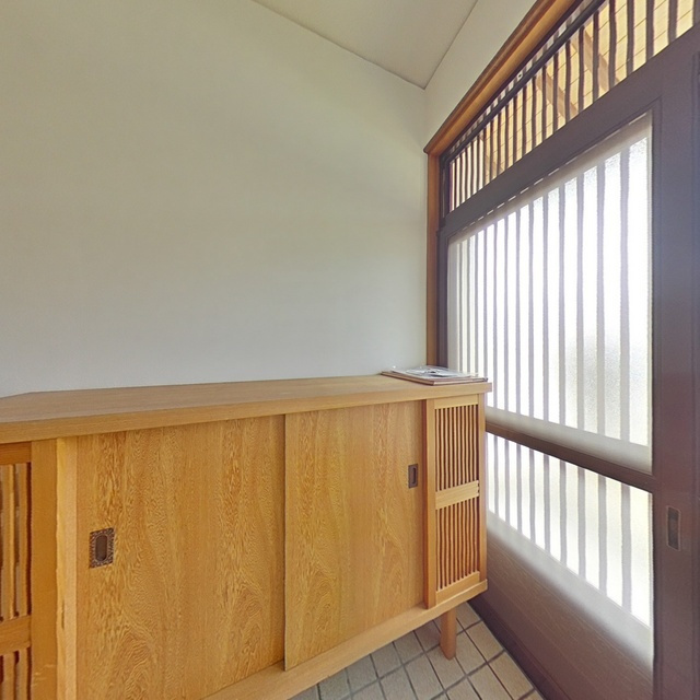 岐阜市粟野東３丁目の一戸建ての玄関