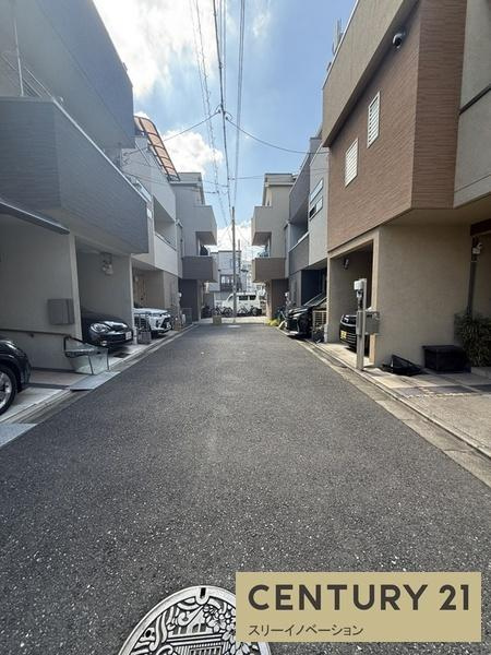 平尾2丁目中古戸建の前面道路含む現地写真