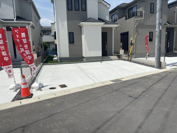 西尾市中畑町宮東22番　全4棟・B号棟の駐車場|施工例