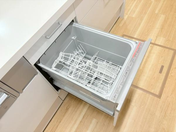 藤沢市高倉の中古一戸建のキッチン
