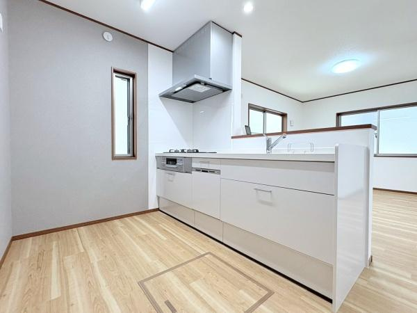 藤沢市高倉の中古一戸建のキッチン