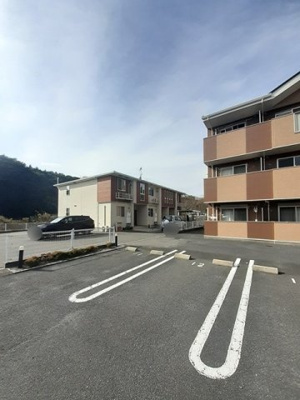 【駐車場】 | ルミエール弐番館