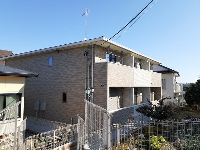 ドミールの外観