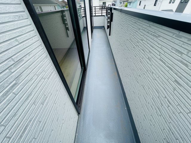 『八王子市新築戸建て』八王子市弐分方町724-5【仲介手数料無料】　１０期のバルコニー|～仲介手数料無料☆八王子ひなた不動産～八王子市弐分方町　新築戸建て