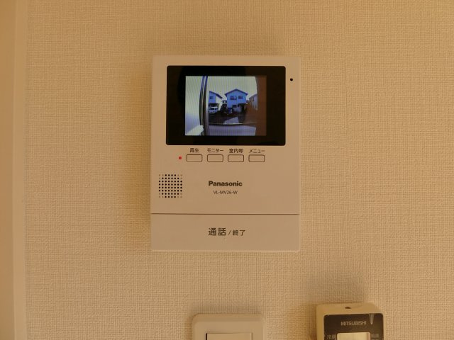 グルージャのセキュリティ|イメージ101号室の写真（反転あり）