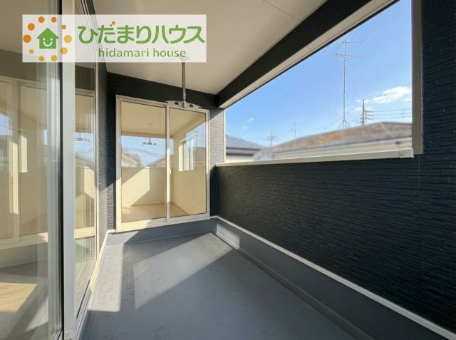 【バルコニー】 | 取手市宮和田第9　新築戸建　2号棟 | 広々としたバルコニー。お洗濯物もぜーんぶ干せちゃいます！！