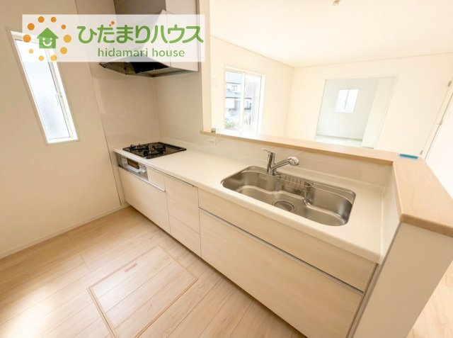 【キッチン】 | 取手市宮和田第9　新築戸建　2号棟 | 料理をしながらでも、ご家族との会話を楽しめる対面式キッチン♪