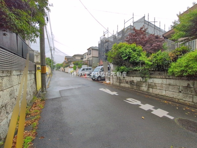 『八王子市新築戸建て』八王子市丸山町13-7【仲介手数料無料】の前面道路含む現地写真|～仲介手数料無料☆八王子ひなた不動産～八王子市丸山町　新築戸建て