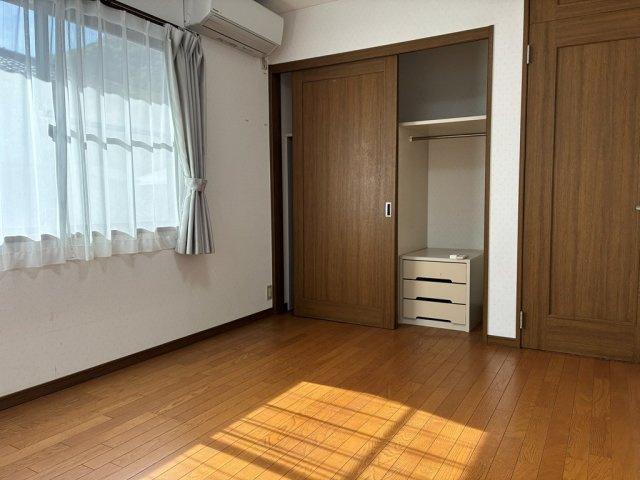 朝霧中古住宅の洋室