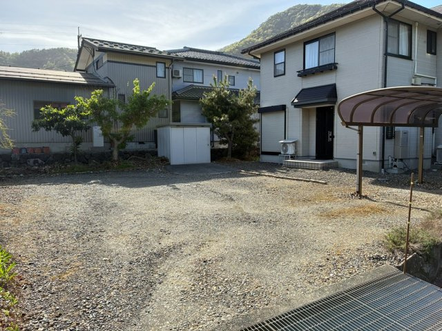 朝霧中古住宅の庭