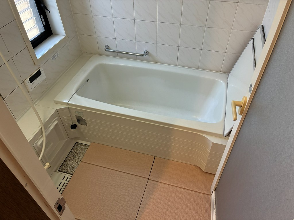 朝霧中古住宅の浴室