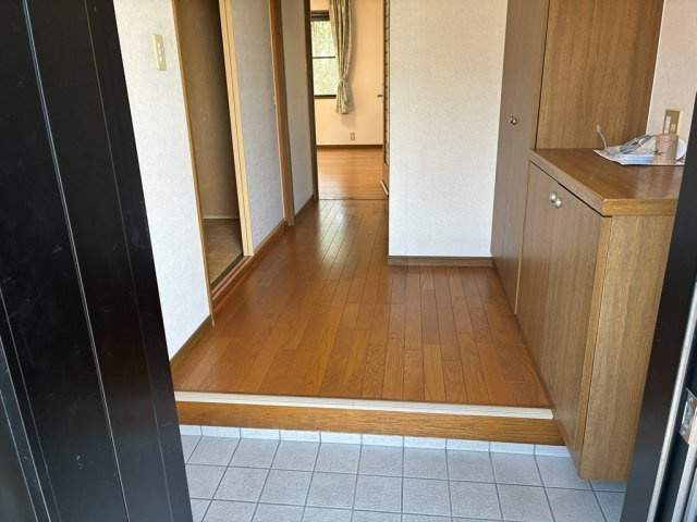 朝霧中古住宅の玄関
