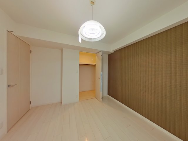アルファスマート老松町の洋室