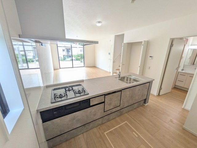 八王子市　楢原町　新築一戸建て　３期のキッチン|～オシャレで使い勝手の良いオープンキッチン～